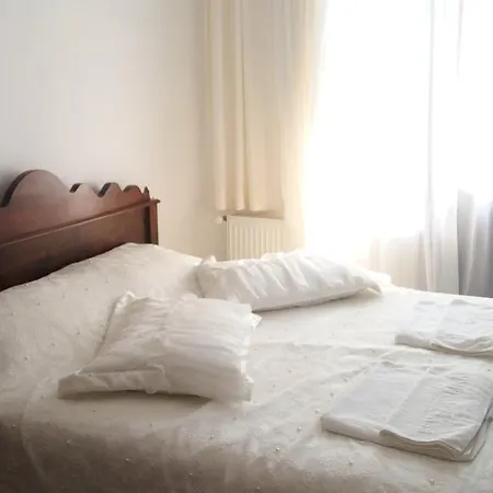 Отель Cunda Beyaz Balina