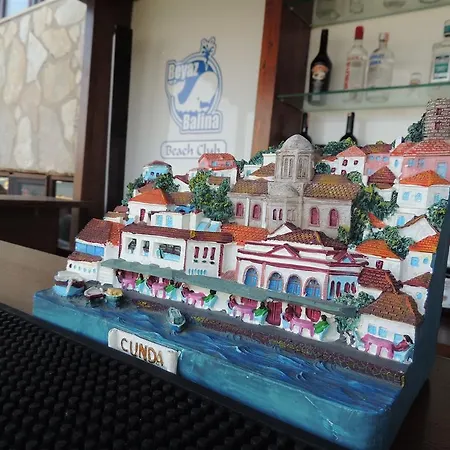 Cunda Beyaz Balina Otel Ayvalı