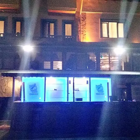 فندق Cunda Beyaz Balina Ayvalı