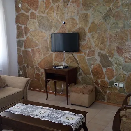 فندق Cunda Beyaz Balina *