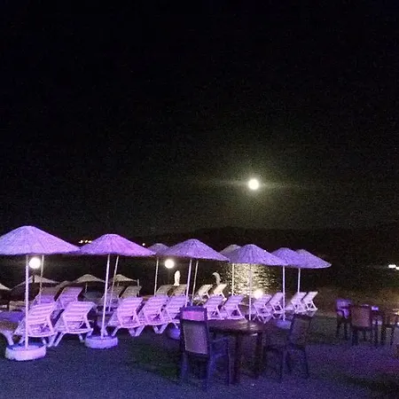 فندق Cunda Beyaz Balina