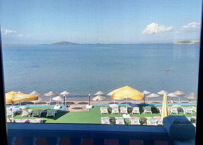 Cunda Beyaz Balina Ayvalı